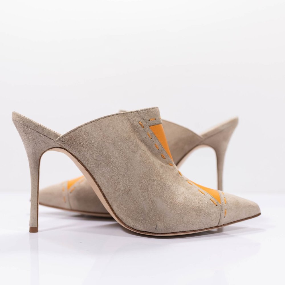 Manolo Blahnik Epafrodito Suede Mules - Picture 9 of 15